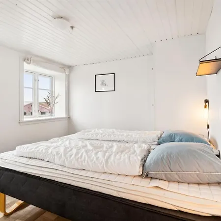 Sjard - 300m From The Sea By Interhome Feriehus *