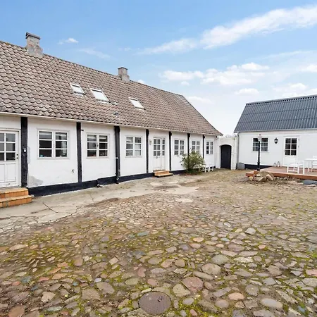 Feriehus Sjard - 300m From The Sea By Interhome